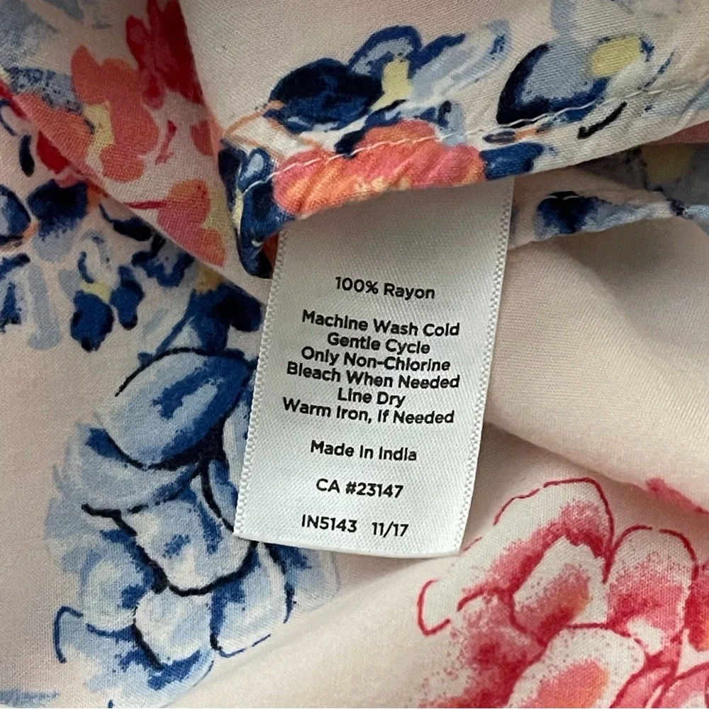 Talbots Top Sleeveless Floral Size Medium - Picture 11 of 11